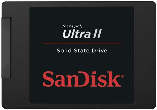На фото показан твердотельный накопитель SanDisk Ultra II