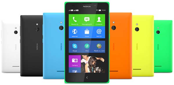 Смартфон Nokia XL Смартфон Nokia XL