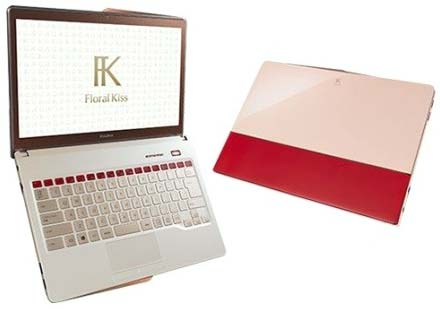 На фото показан женский лэптоп Fujitsu Floral Kiss