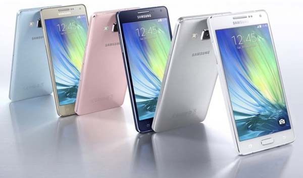 На фото, вероятно, показан аппарат Samsung Galaxy A8