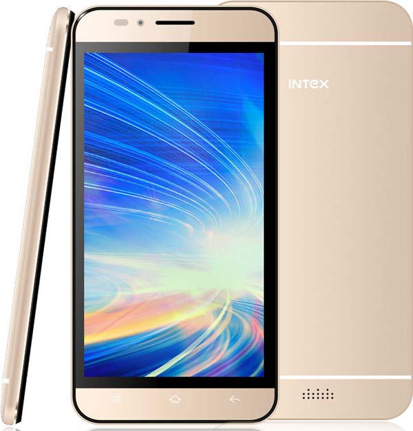 На фото можно увидеть аппарат Aqua Turbo 4G от Intex