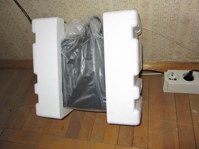 Фотографии надёжной опоры для торренто-раздавалки - ИБП IPPON BACK Verso 800VA