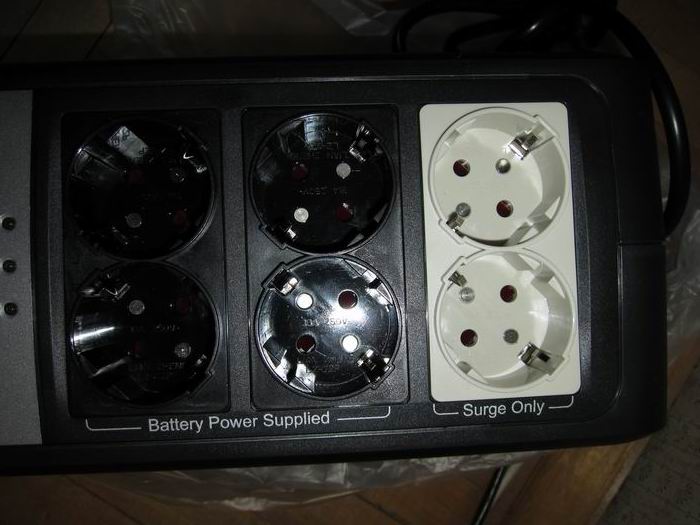 Фотографии надёжной опоры для торренто-раздавалки - ИБП IPPON BACK Verso 800VA